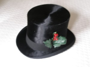 SFB Xmas topper Sam's Christmas topper, worn by him during the recitations and photographed by him in January 2011